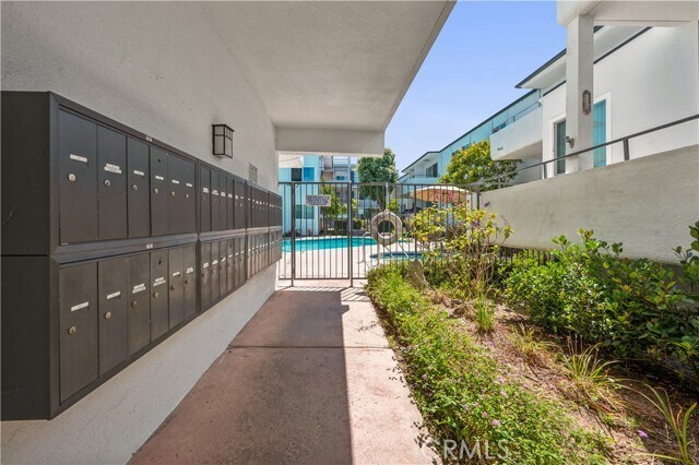 Building Photo - 415 S Prospect Ave