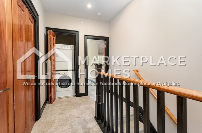 Building Photo - 53 N 5th St