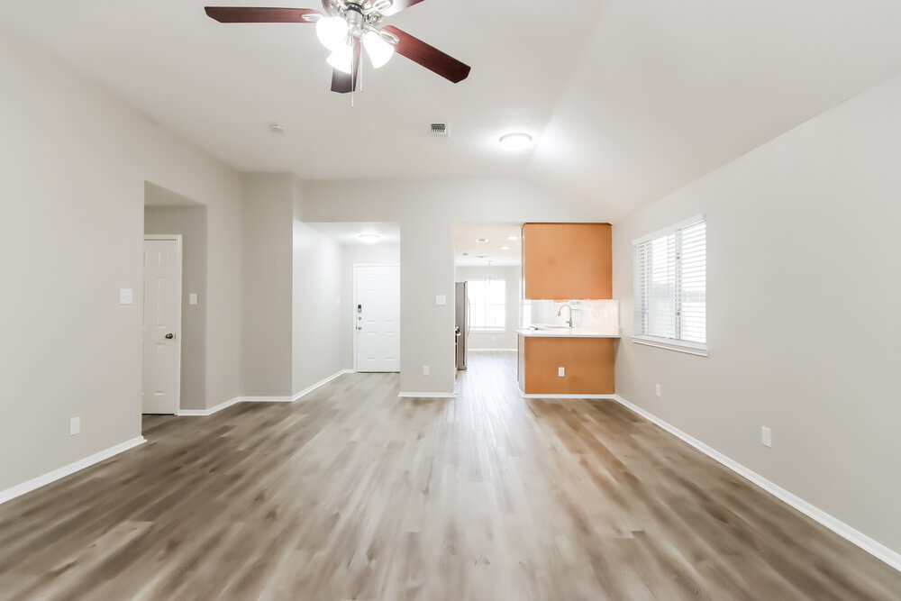 Building Photo - 18718 Timber Trace Dr