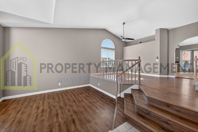 Building Photo - Spacious 3-Bedroom, 3-Bath Home Available