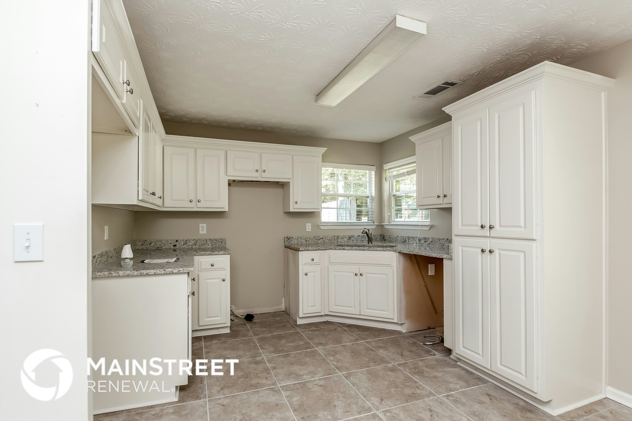 Building Photo - 220 Wynfield Dr