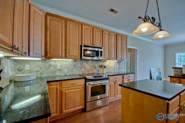 Building Photo - 112 SW Autumn Cove Dr