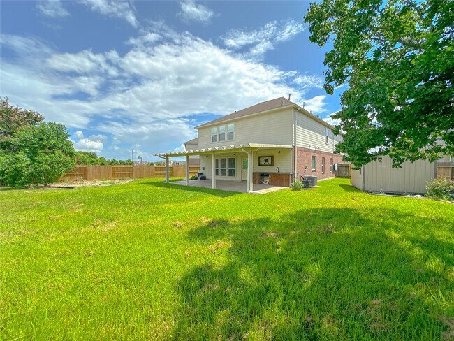 Building Photo - 14819 Grove Canyon Ct