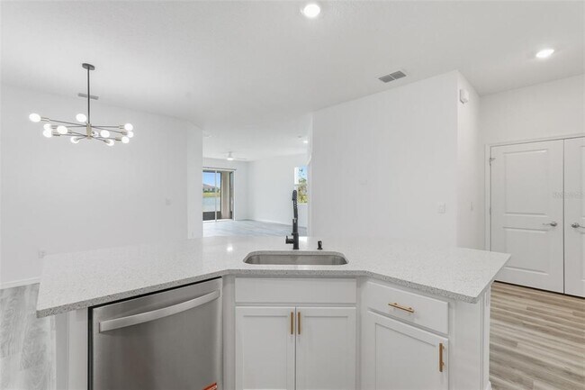 Building Photo - 31434 Paper Birch St
