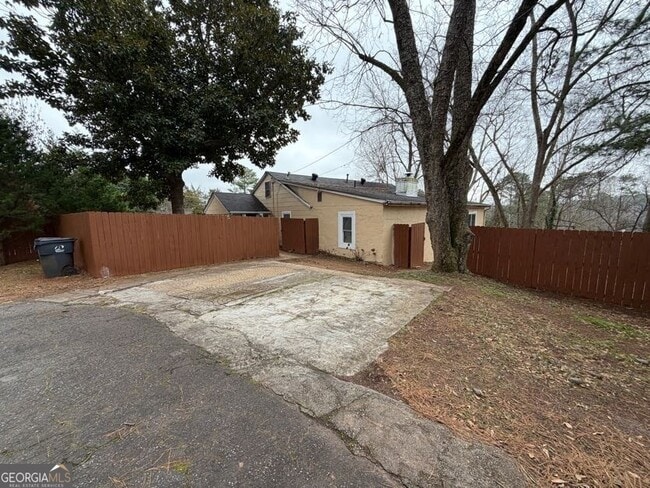 Building Photo - 1252 Lawrenceville-Suwanee Rd