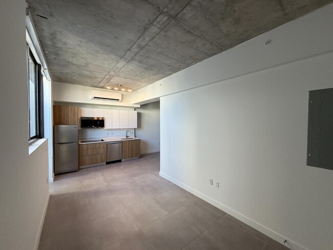Building Photo - 1159 NW 8th Ave