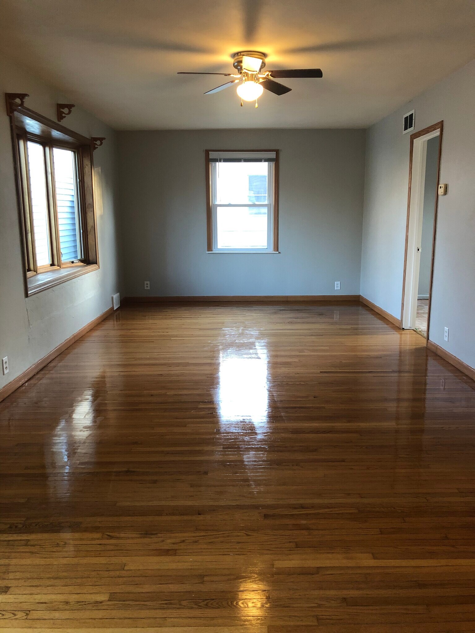 Main Living Room - 518 S Chestnut St