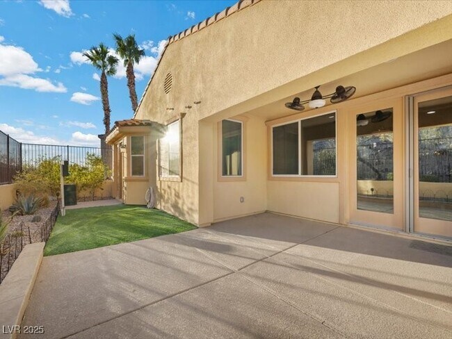 Building Photo - 1159 Calcione Dr