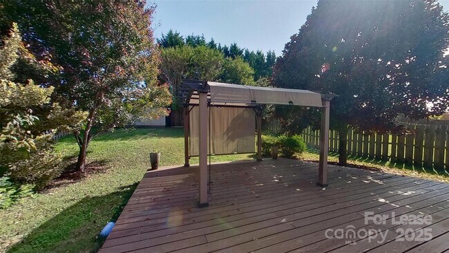 Building Photo - 4813 Stowe Derby Dr