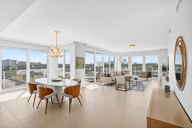 Building Photo - 612 Bayshore Dr