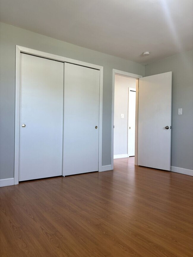 Building Photo - Beautifully maintained 2 bedroom Condo on Andover/Lawrence border
