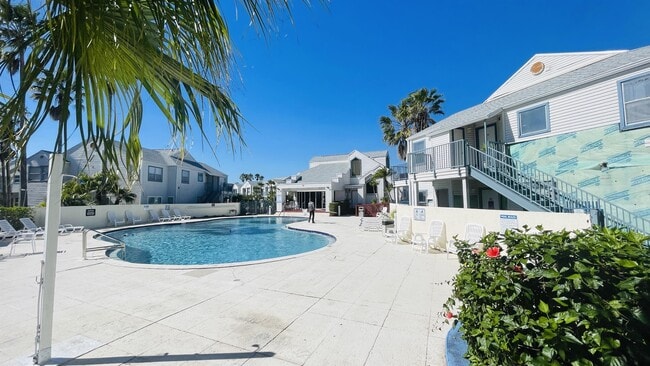 Building Photo - 2536 Woodgate Blvd