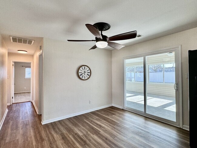Building Photo - READY 08-26-25!! 3-Bedroom Ranch W/Fenced ...