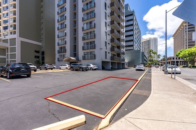 Building Photo - Coty Tower 703