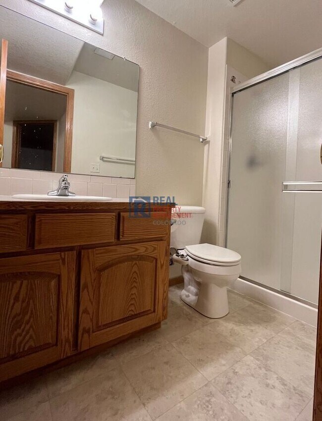 Building Photo - 2511 Glendale Ct