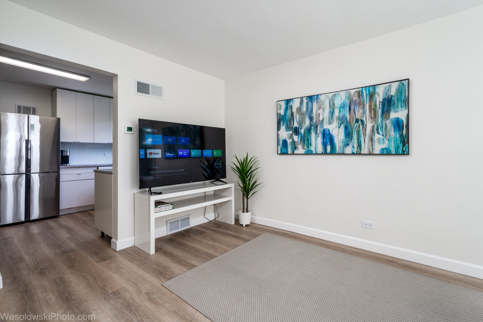 Fully furnished 1 or 2bd, parking, balcony, AC, Laundry - 9003 Bronx Ave