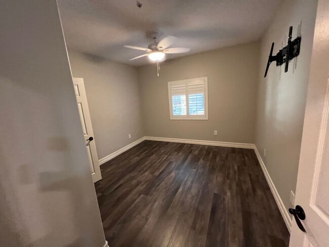 Building Photo - Upgraded Single Story First Floor Condo in Gated Community at Popular Madison Park Villas