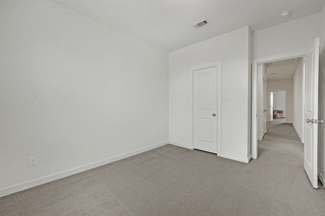 Building Photo - 432 Texas Dr