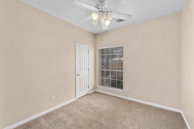 Building Photo - 1021 Westland Ridge Rd