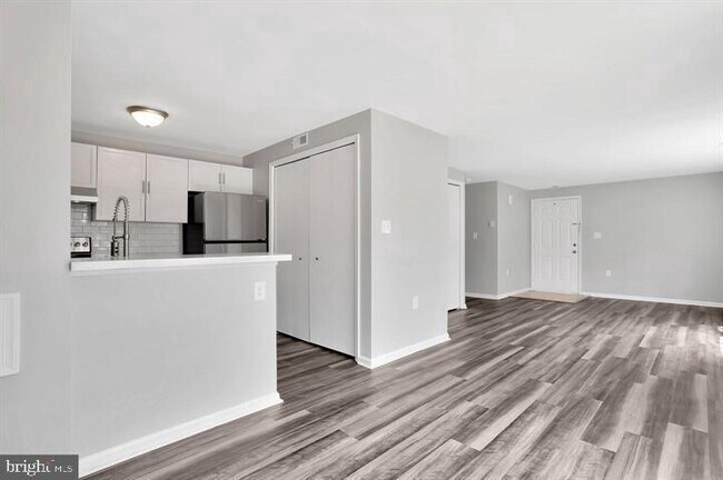Building Photo - 1237 Danielle Dr