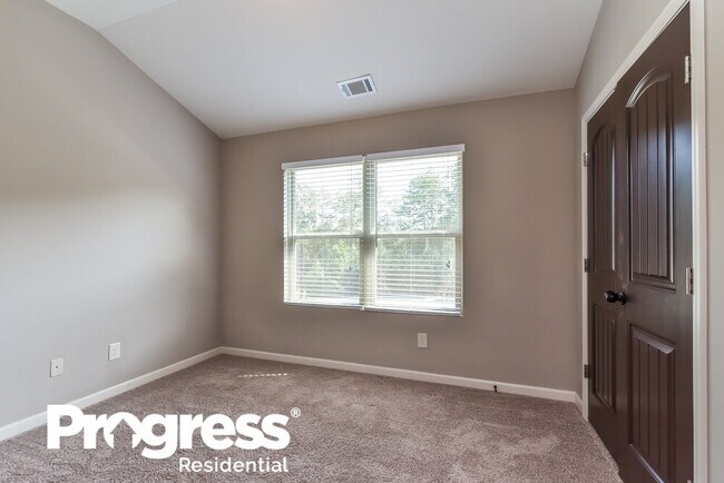 Building Photo - 2097 Juniper Ives Ct SE