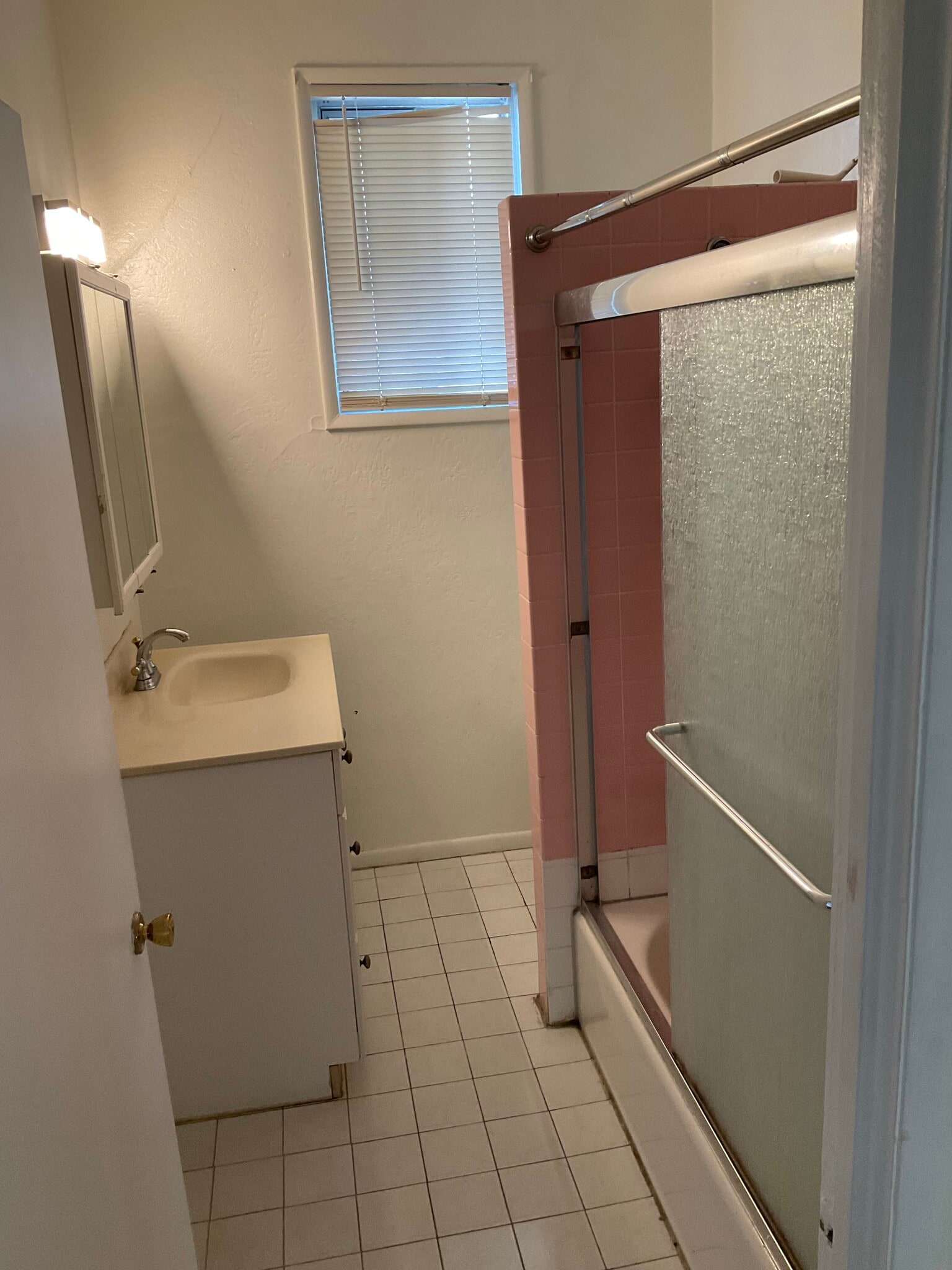 Building Photo - 438 Perkins St