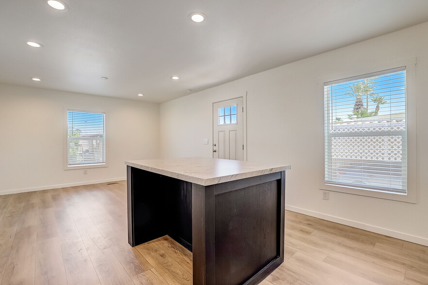 Building Photo - 2627 S Lamb Blvd