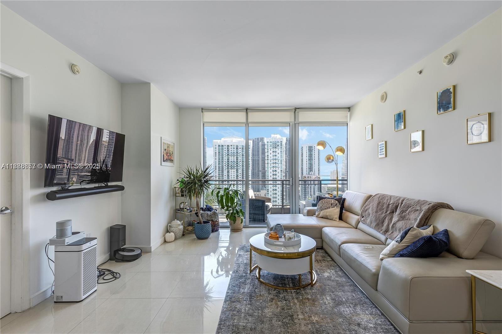 Building Photo - 92 SW 3rd St