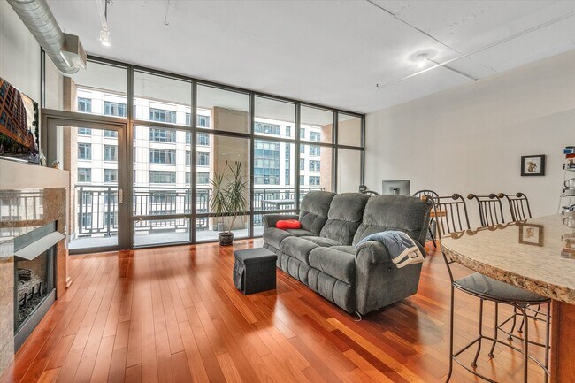 Building Photo - 520 S State St