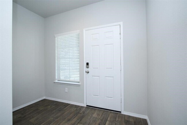 Building Photo - 4023 Wyanngate Dr