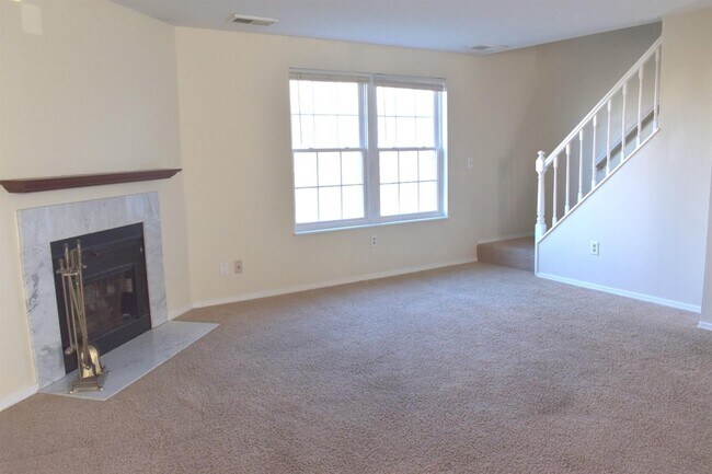 Building Photo - 2753 N Harbor Dr