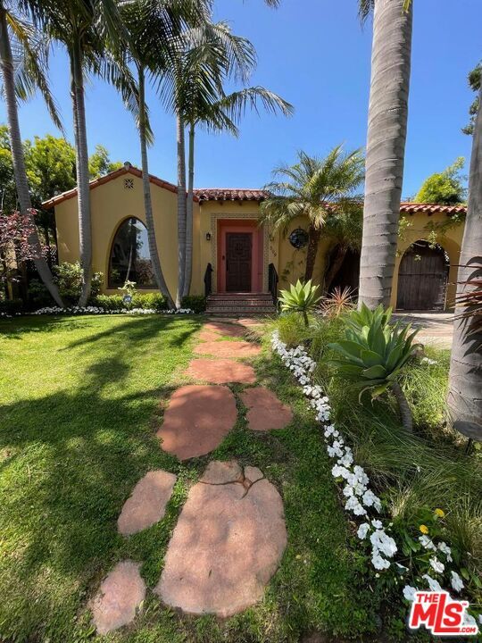 Building Photo - 309 Crescent Dr