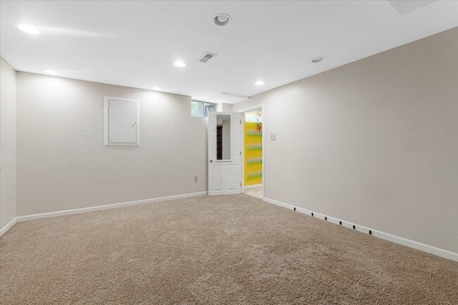 Building Photo - 208 Kylewood Ct