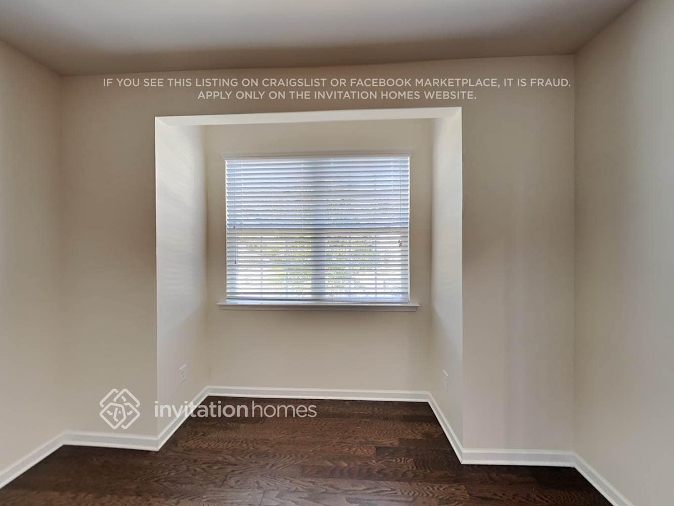 Building Photo - 13422 Hyperion Hills Ln