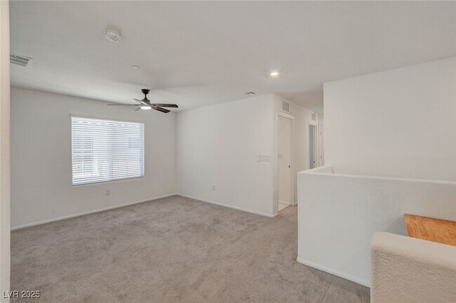 Building Photo - 1360 Cerulean Ave