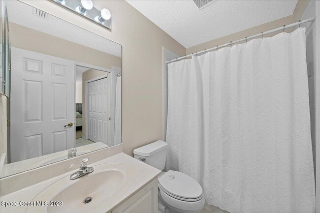 Building Photo - 1720 Minutemen Causeway