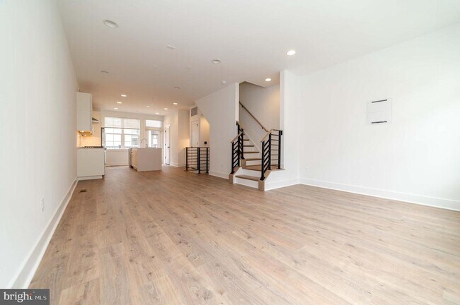 Building Photo - 7353 Blade Dr