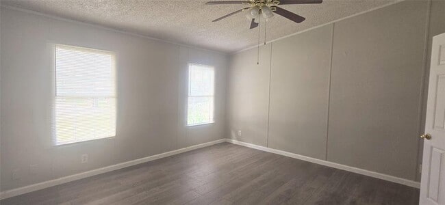 Building Photo - 16886 W Lynbrook