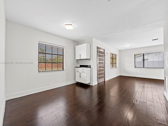 Building Photo - 16321 SW 96th Ave
