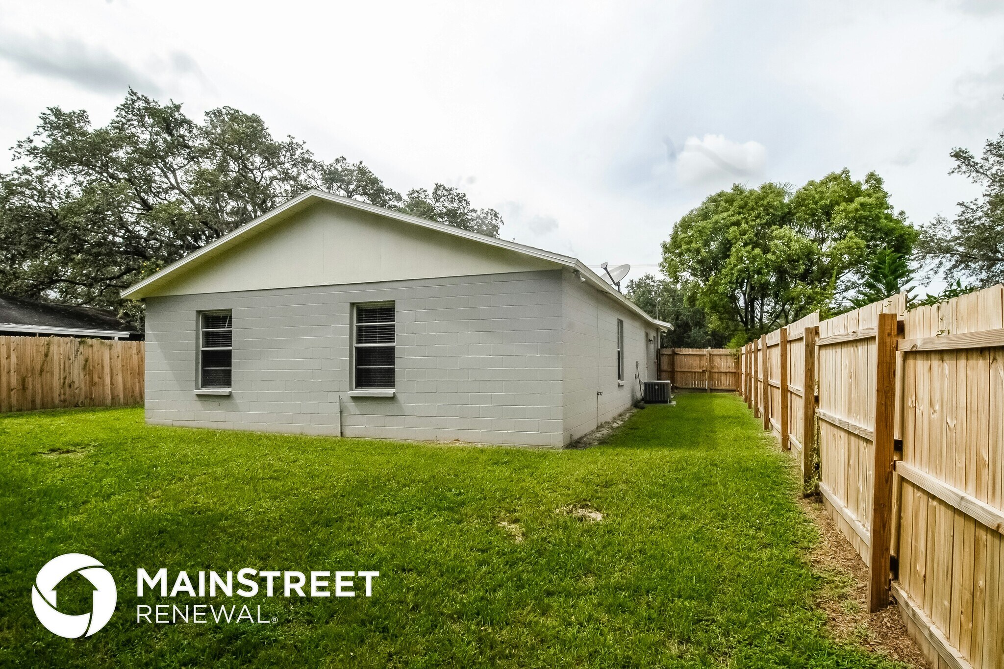 Building Photo - 4739 Whiteway Dr