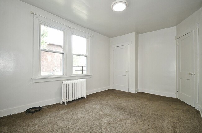 Building Photo - 1721 Montier St