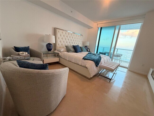 Building Photo - 3951 S Ocean Dr