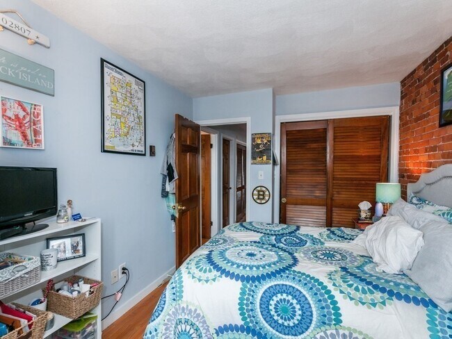 Building Photo - 532 Tremont St