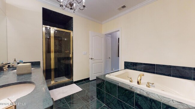 Building Photo - 312 Riviera Dr