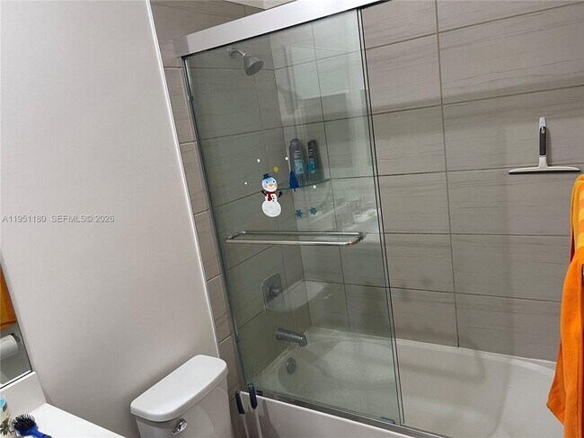 Building Photo - 8860 NW 103rd Ave