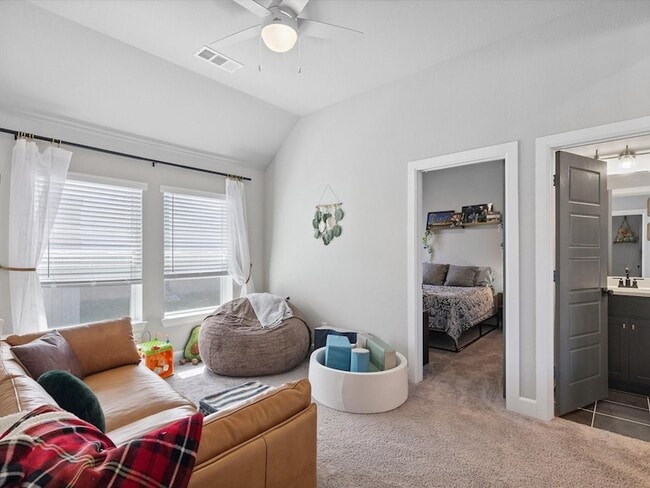 Building Photo - 2240 Lazy Dog Ln