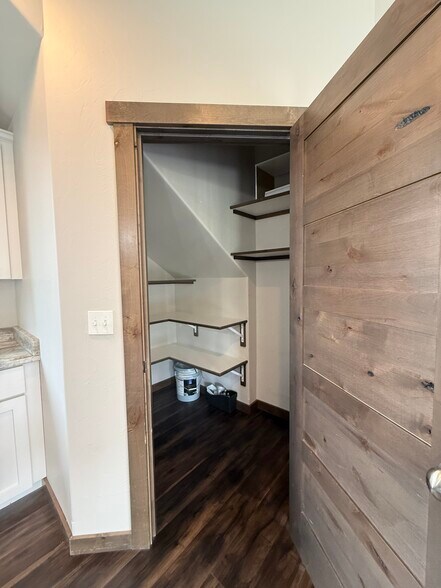 Building Photo - 3357 Sora Way