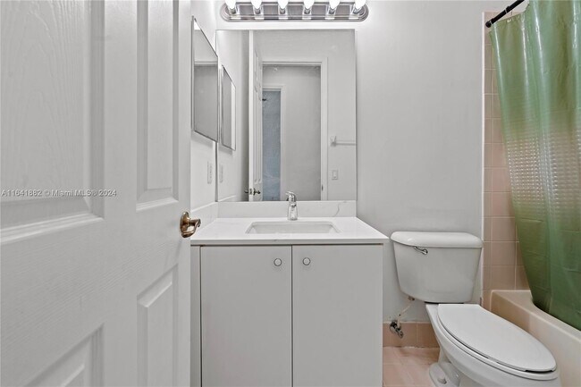 Building Photo - 2258 NE 42nd Ave