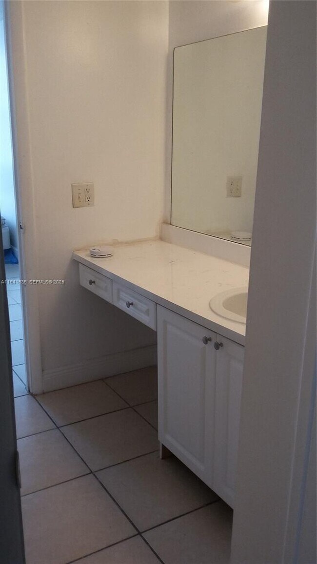 Building Photo - 482 NW 165th St