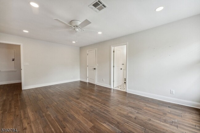 Building Photo - 31 Upper Mountain Ave